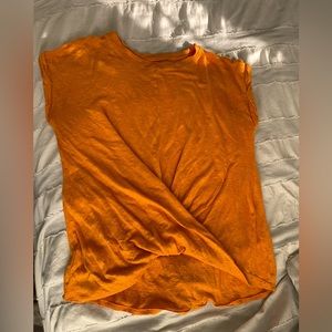 Linen twist from tee in beautiful marigold yellow.